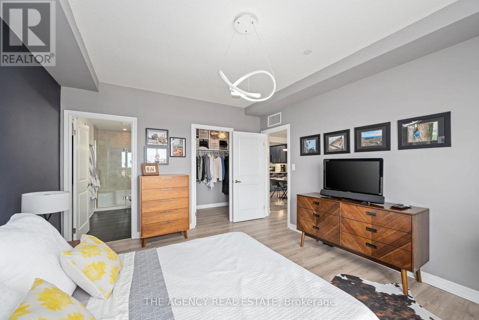 803 - 330 Ridout Street N, London East (East K), Ontario  N6A 0A7 - Photo 20 - X12411332