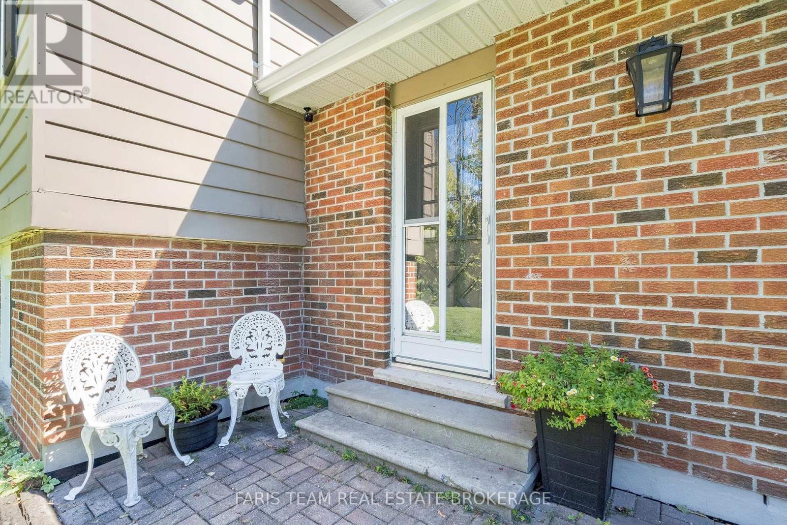 51 Tudhope Boulevard, Oro-Medonte, Ontario  L0L 1T0 - Photo 4 - S12411265