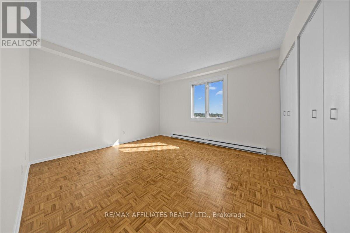 1507 - 158b Mcarthur Avenue, Ottawa, Ontario  K1L 8C9 - Photo 14 - X12411328