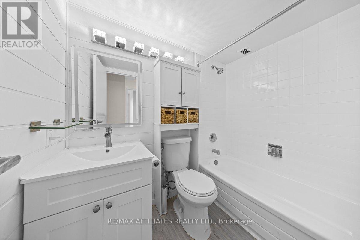 1507 - 158b Mcarthur Avenue, Ottawa, Ontario  K1L 8C9 - Photo 17 - X12411328