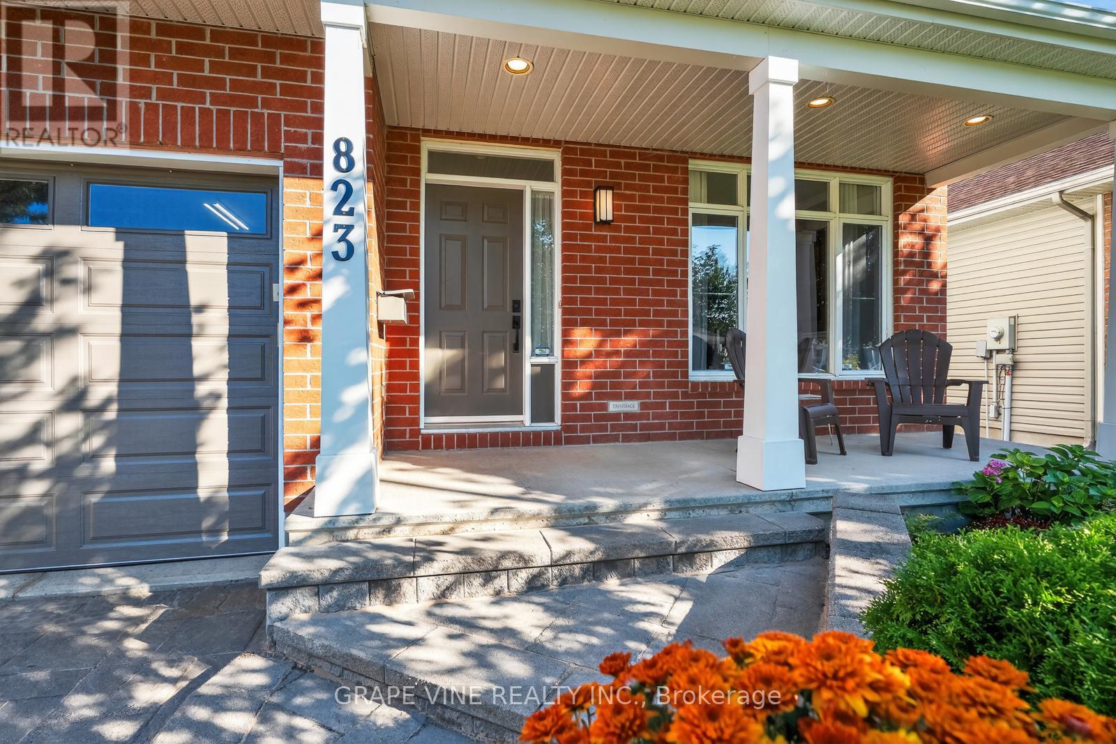 823 Scala Avenue, Ottawa, Ontario  K4A 4M2 - Photo 3 - X12411338