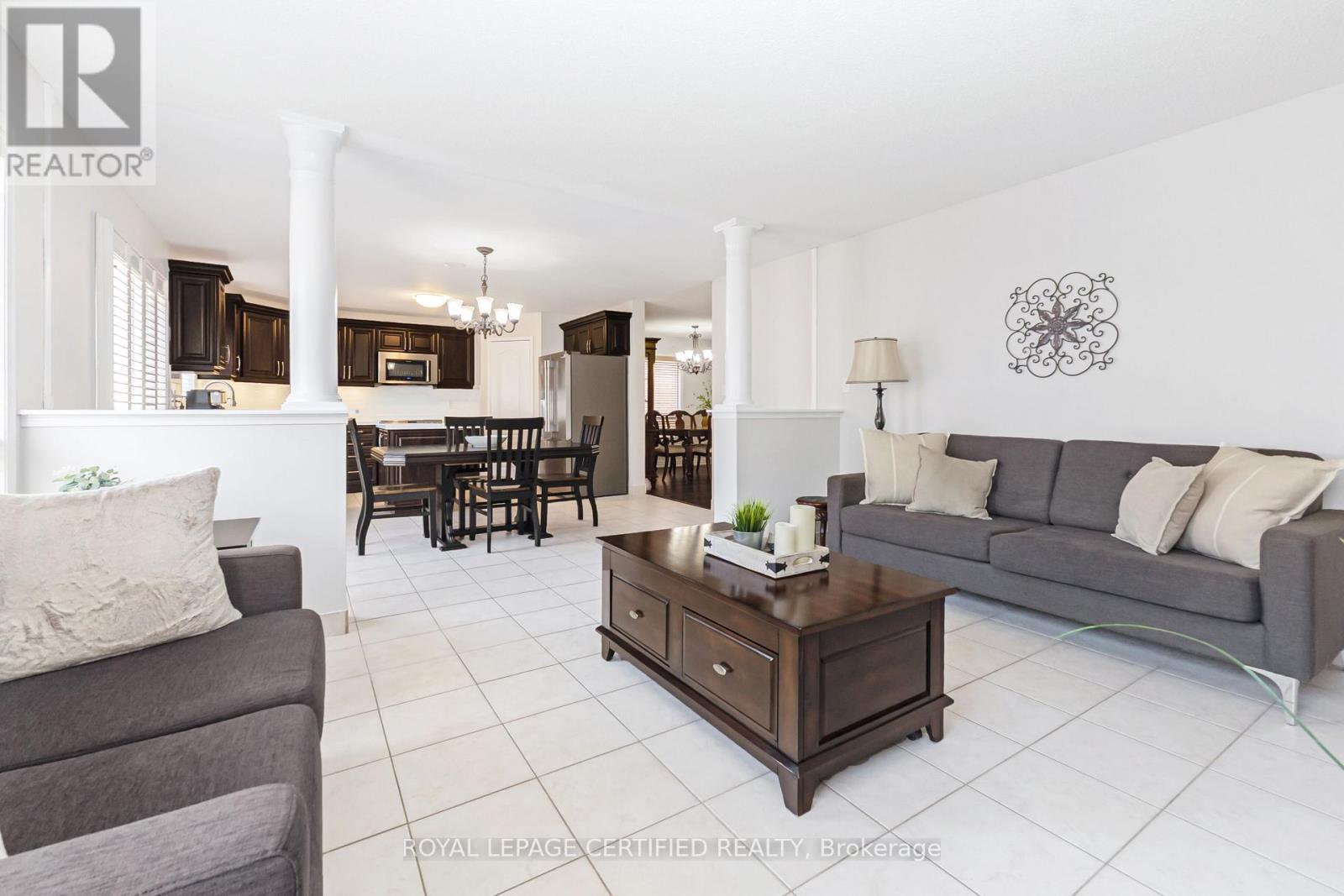 43 Heatherdale Drive, Brampton, Ontario  L7A 2H4 - Photo 17 - W12411273