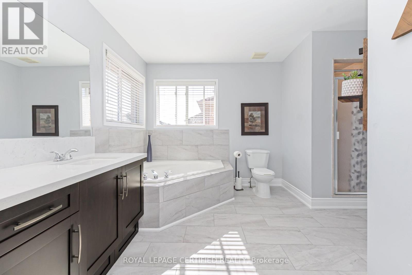 43 Heatherdale Drive, Brampton, Ontario  L7A 2H4 - Photo 22 - W12411273