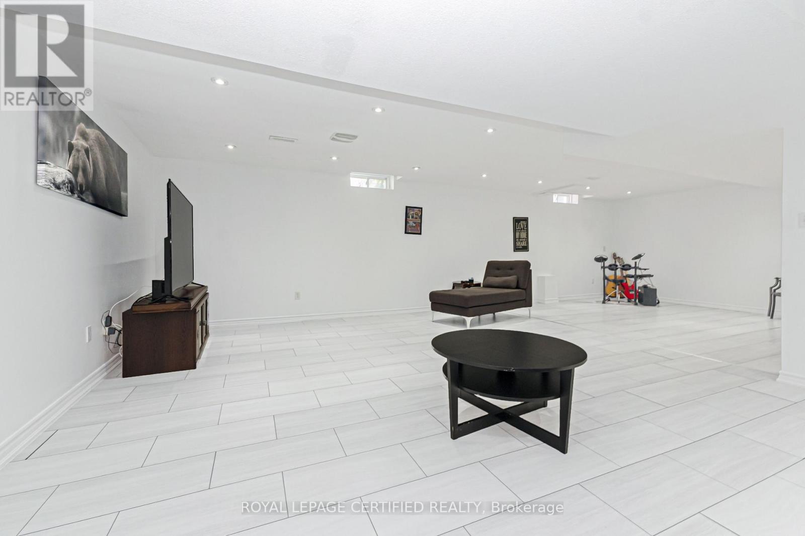 43 Heatherdale Drive, Brampton, Ontario  L7A 2H4 - Photo 28 - W12411273