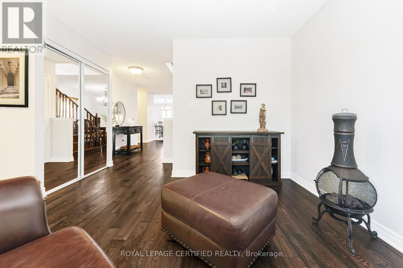 43 Heatherdale Drive, Brampton, Ontario  L7A 2H4 - Photo 6 - W12411273