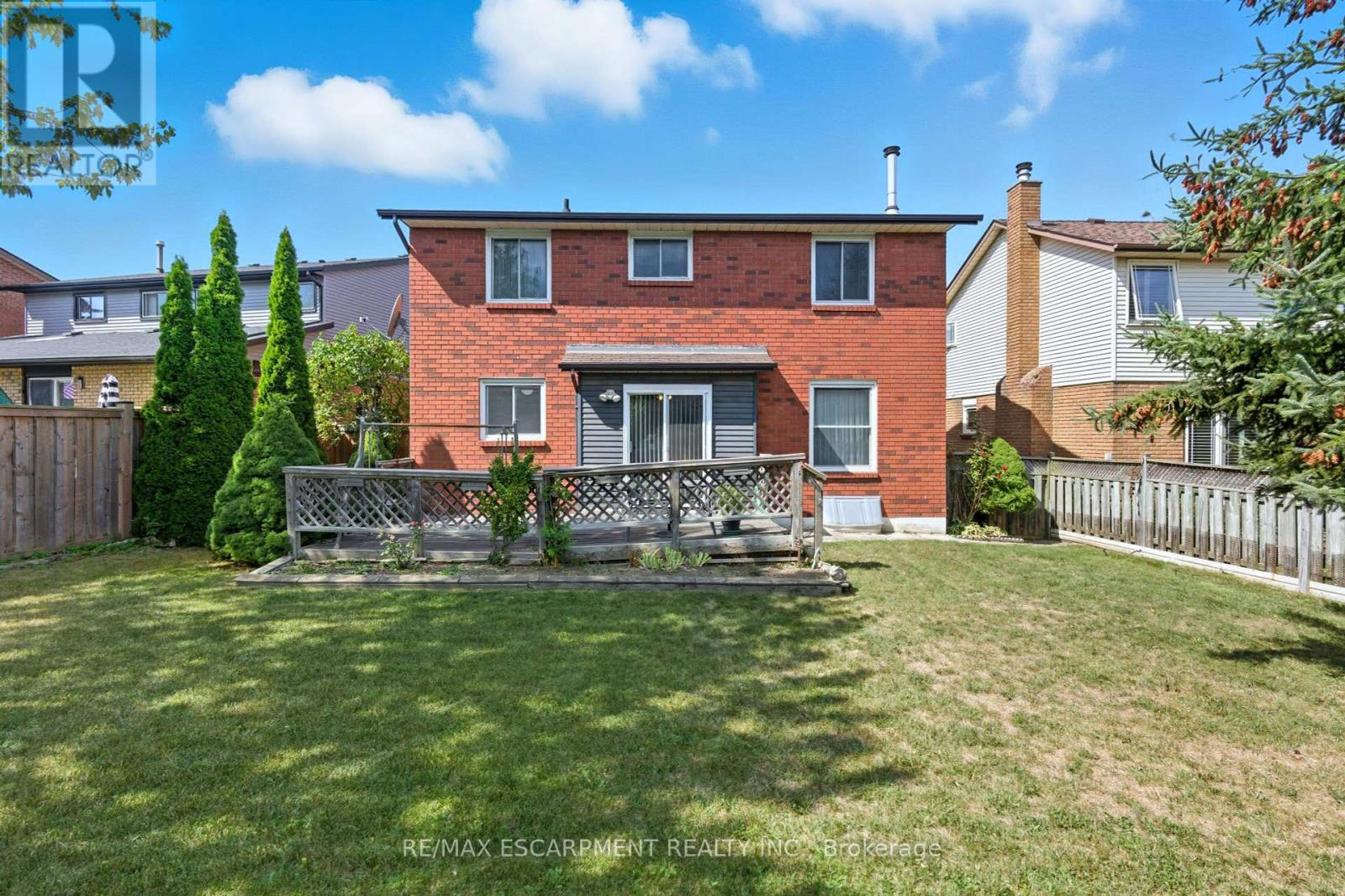 40 Gatestone Drive, Hamilton, Ontario  L8J 2P4 - Photo 42 - X12411264