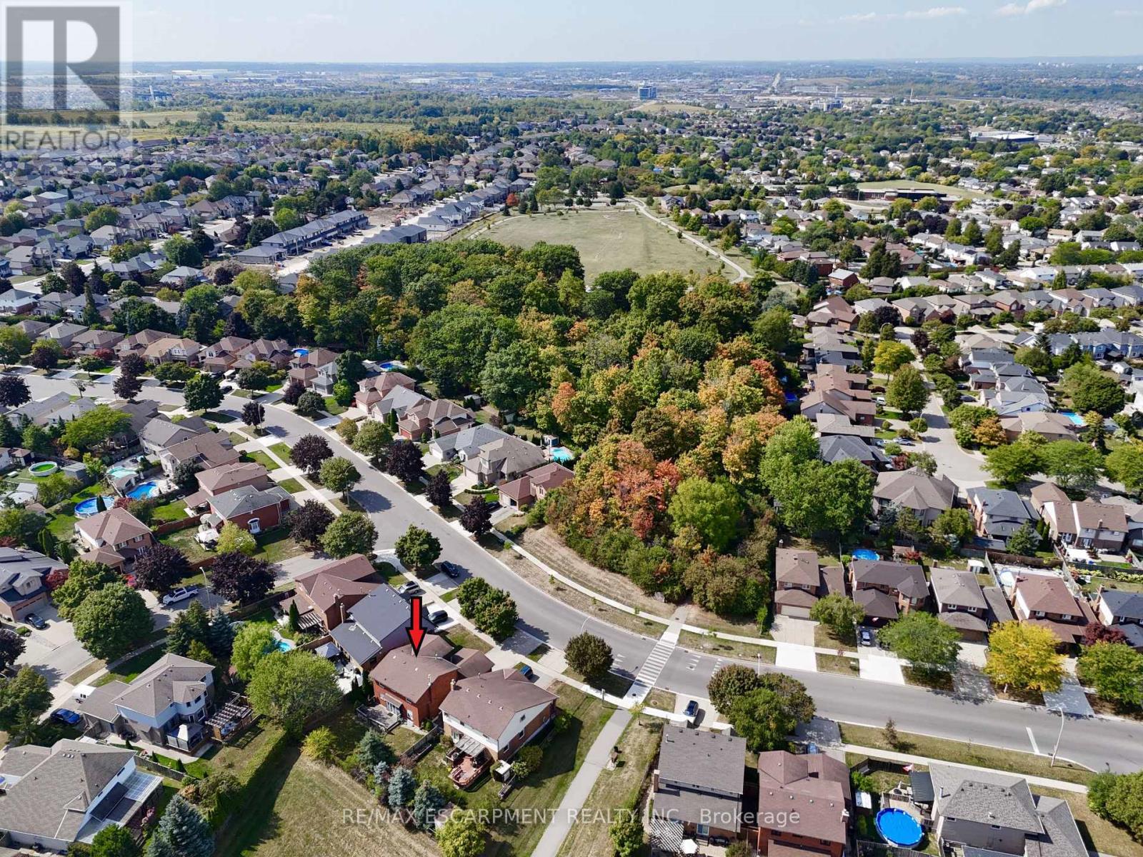 40 Gatestone Drive, Hamilton, Ontario  L8J 2P4 - Photo 45 - X12411264