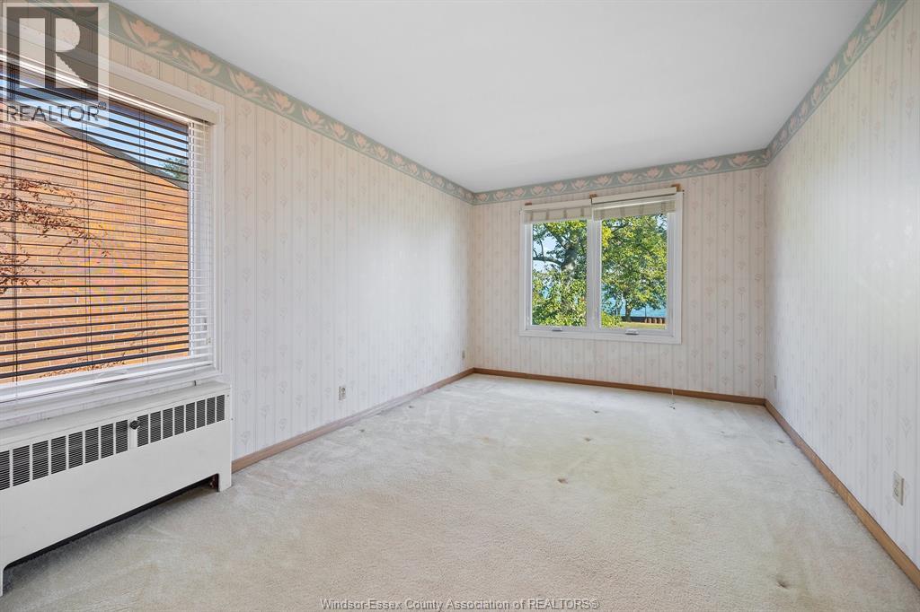 12506 Riverside Dr, Tecumseh, Ontario  N8N 1A3 - Photo 14 - 25023554