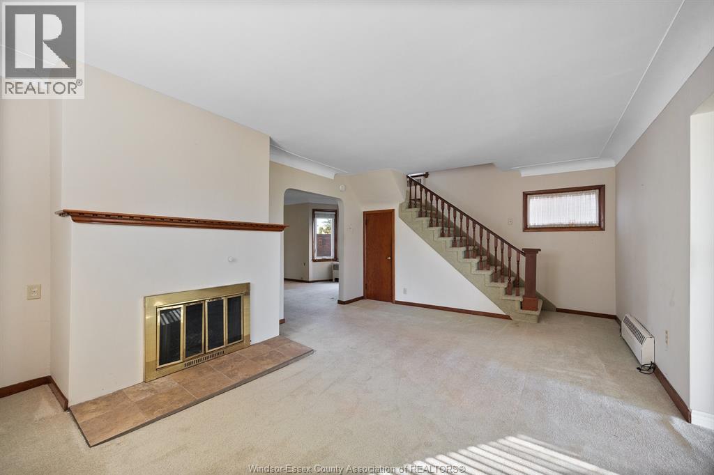 12506 Riverside Dr, Tecumseh, Ontario  N8N 1A3 - Photo 6 - 25023554