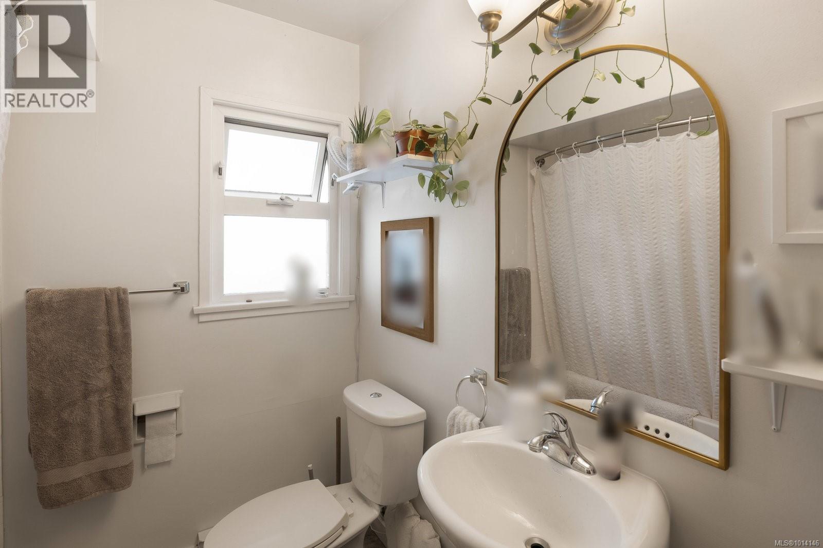 1502-1508 Davie St, Victoria, British Columbia  V8R 4W3 - Photo 8 - 1014146