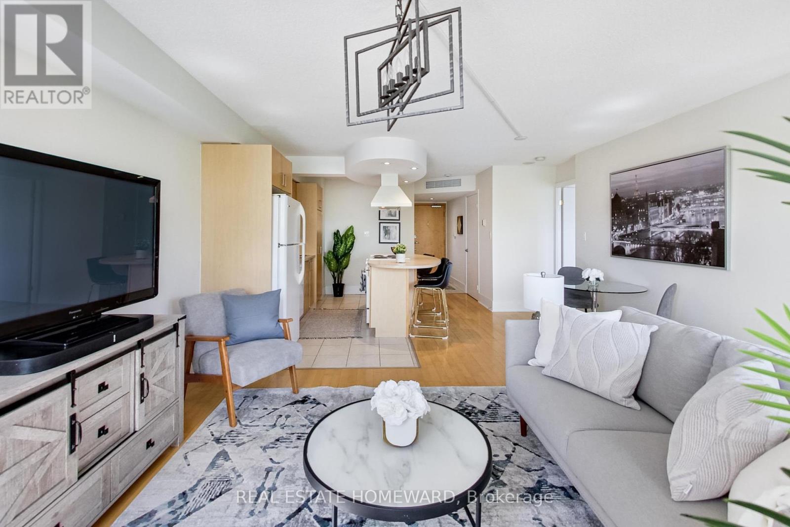 201 - 550 Queens Quay W, Toronto (Waterfront Communities), Ontario  M5V 3M8 - Photo 16 - C12411300