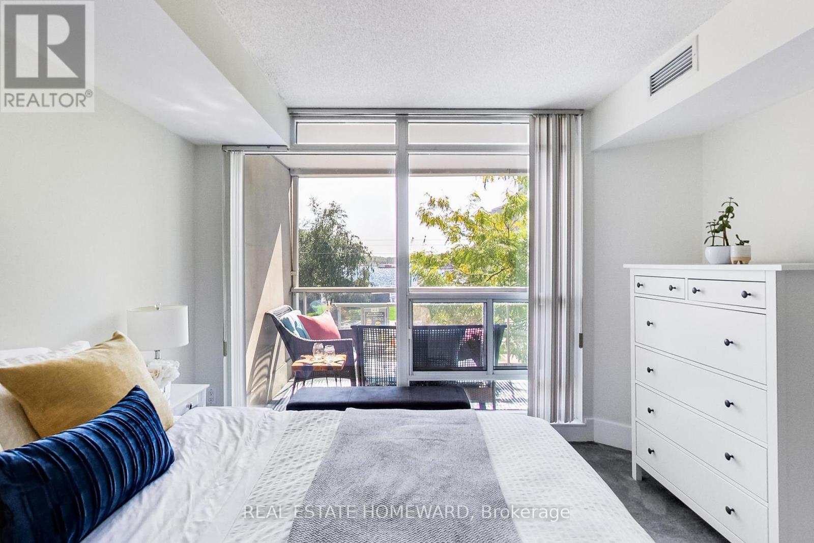 201 - 550 Queens Quay W, Toronto (Waterfront Communities), Ontario  M5V 3M8 - Photo 21 - C12411300