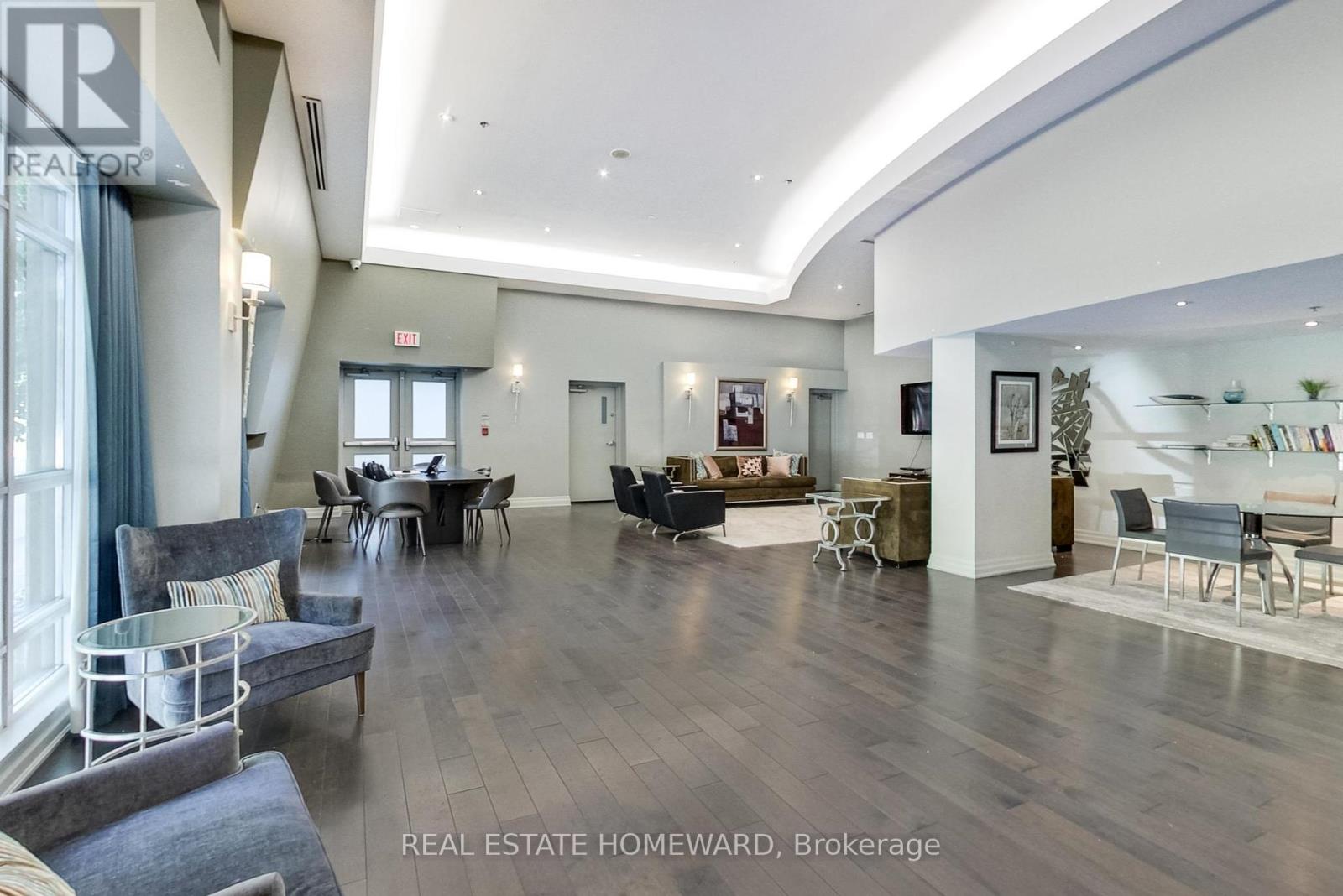 201 - 550 Queens Quay W, Toronto (Waterfront Communities), Ontario  M5V 3M8 - Photo 31 - C12411300