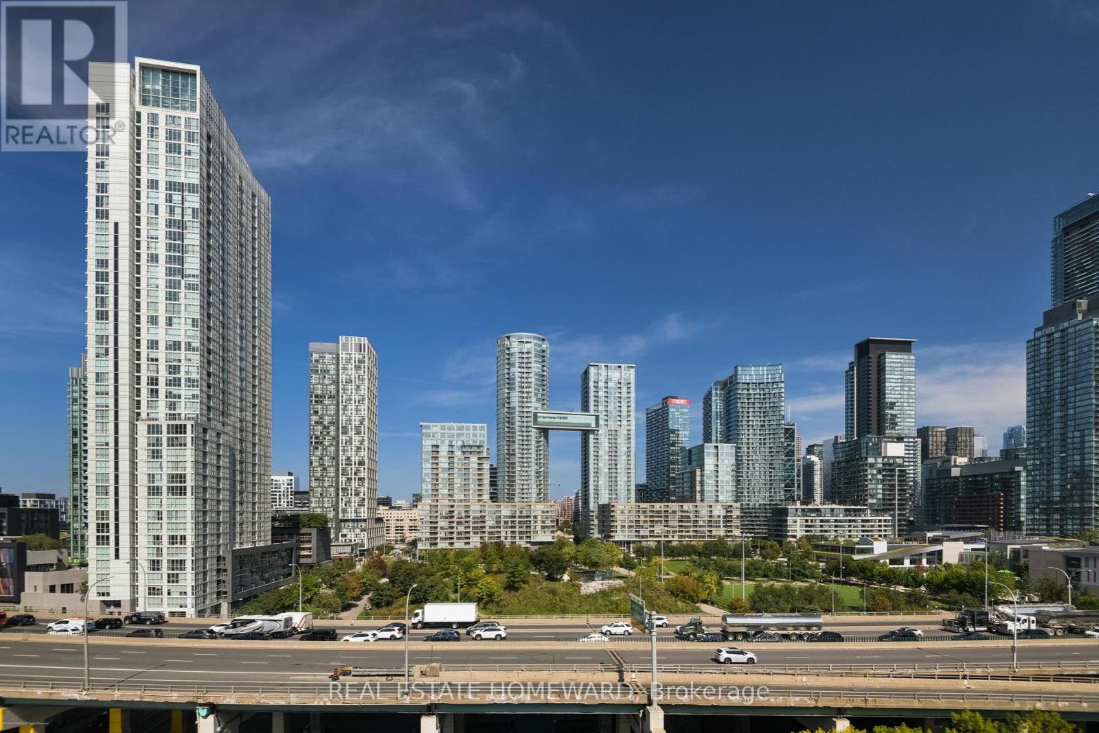 201 - 550 Queens Quay W, Toronto (Waterfront Communities), Ontario  M5V 3M8 - Photo 39 - C12411300