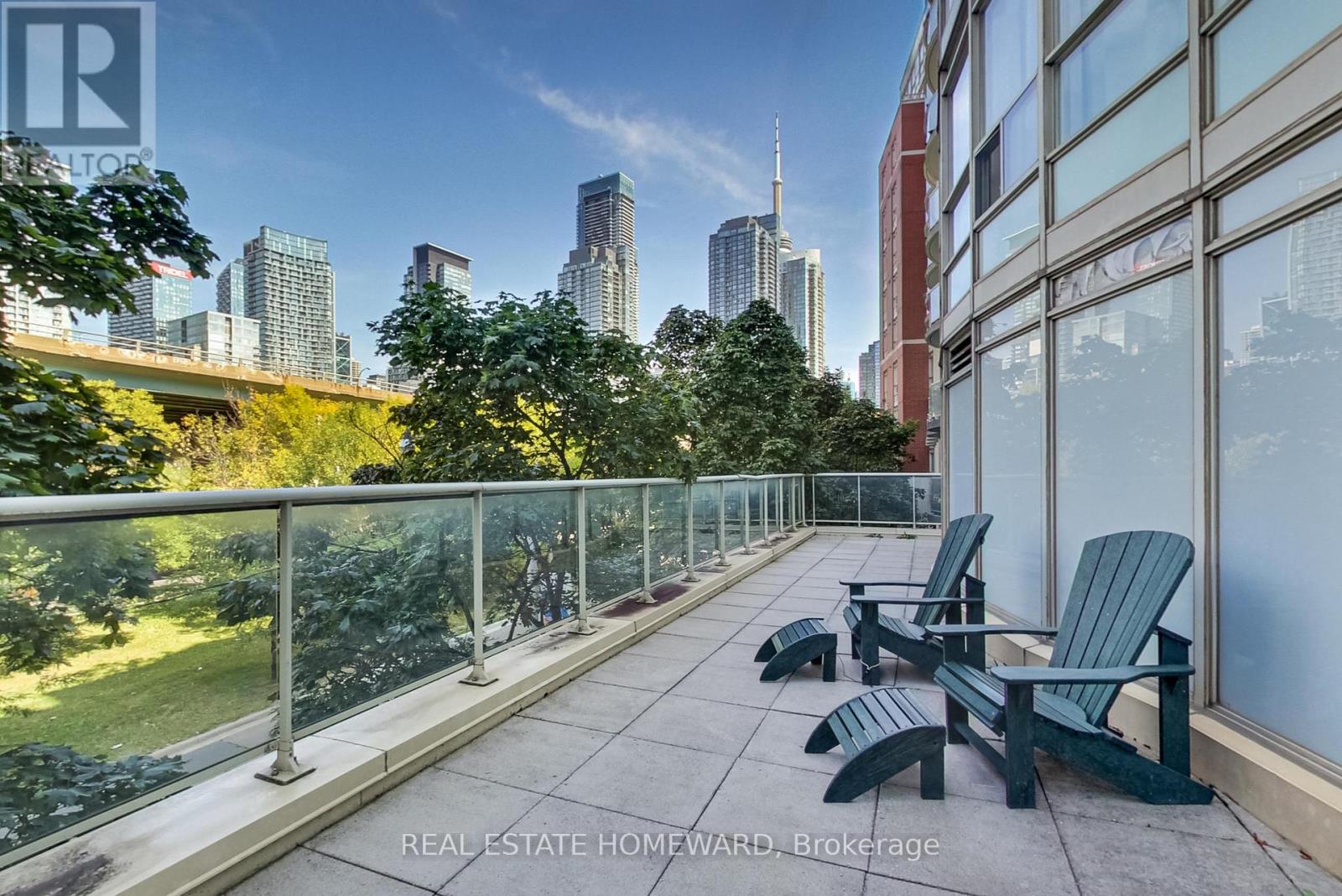 201 - 550 Queens Quay W, Toronto (Waterfront Communities), Ontario  M5V 3M8 - Photo 40 - C12411300