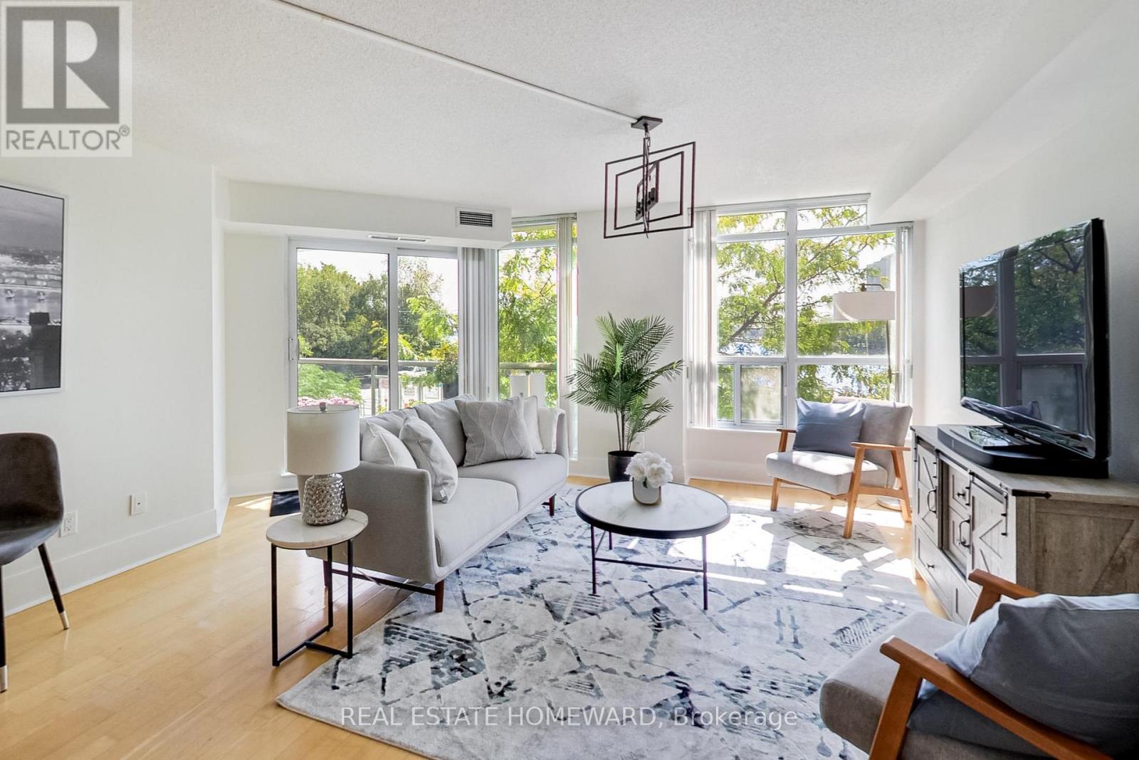 201 - 550 Queens Quay W, Toronto (Waterfront Communities), Ontario  M5V 3M8 - Photo 7 - C12411300