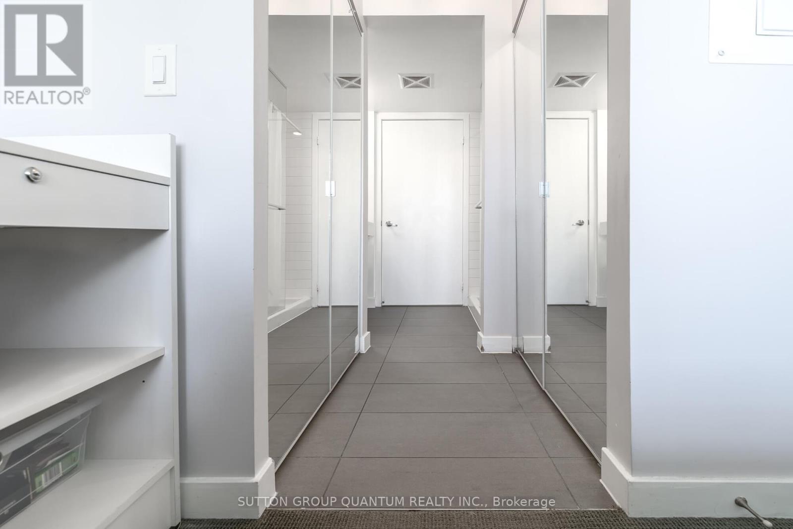1810 - 38 Dan Leckie Way, Toronto, Ontario  M5V 2V6 - Photo 18 - C12411314