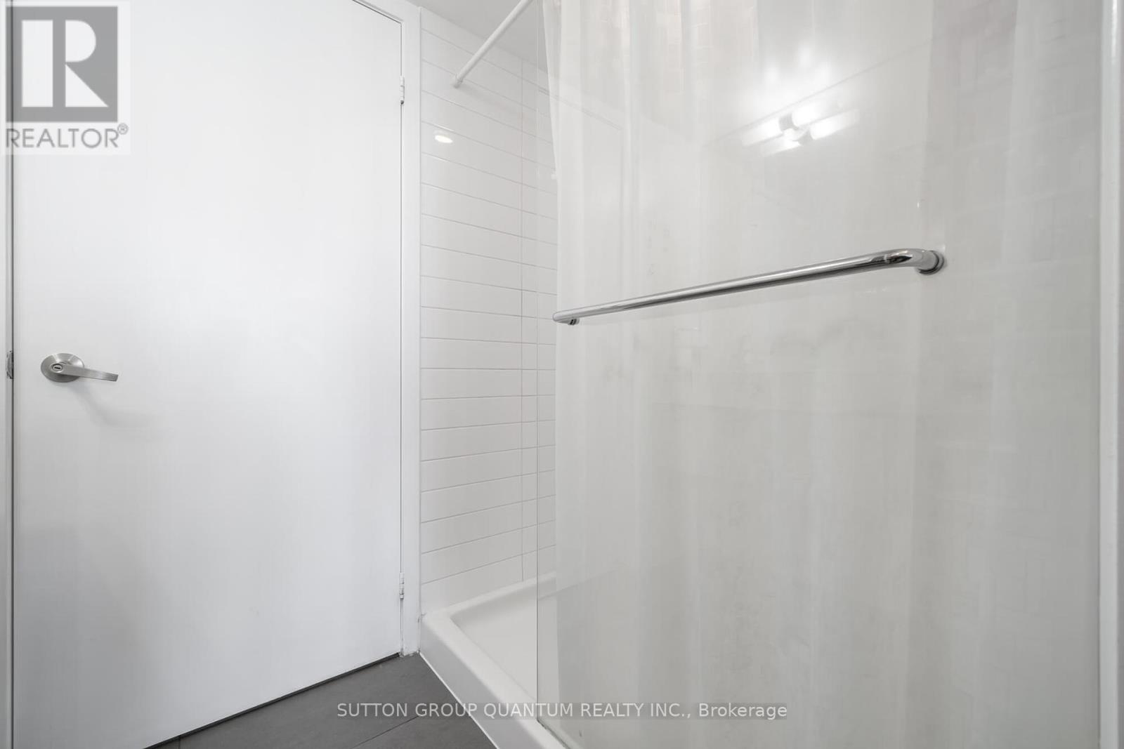 1810 - 38 Dan Leckie Way, Toronto, Ontario  M5V 2V6 - Photo 21 - C12411314