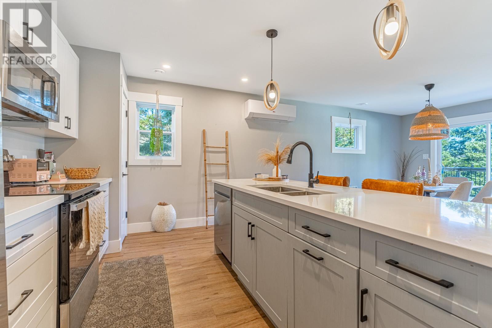 85 Ferry Road, Cornwall, Prince Edward Island  C0A 1H0 - Photo 15 - 202523655
