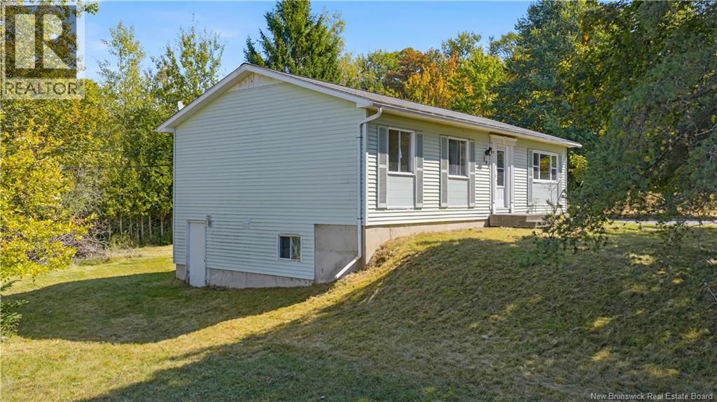 123 Scarlet Drive, Quispamsis, New Brunswick  E2E 1S3 - Photo 1 - NB126555