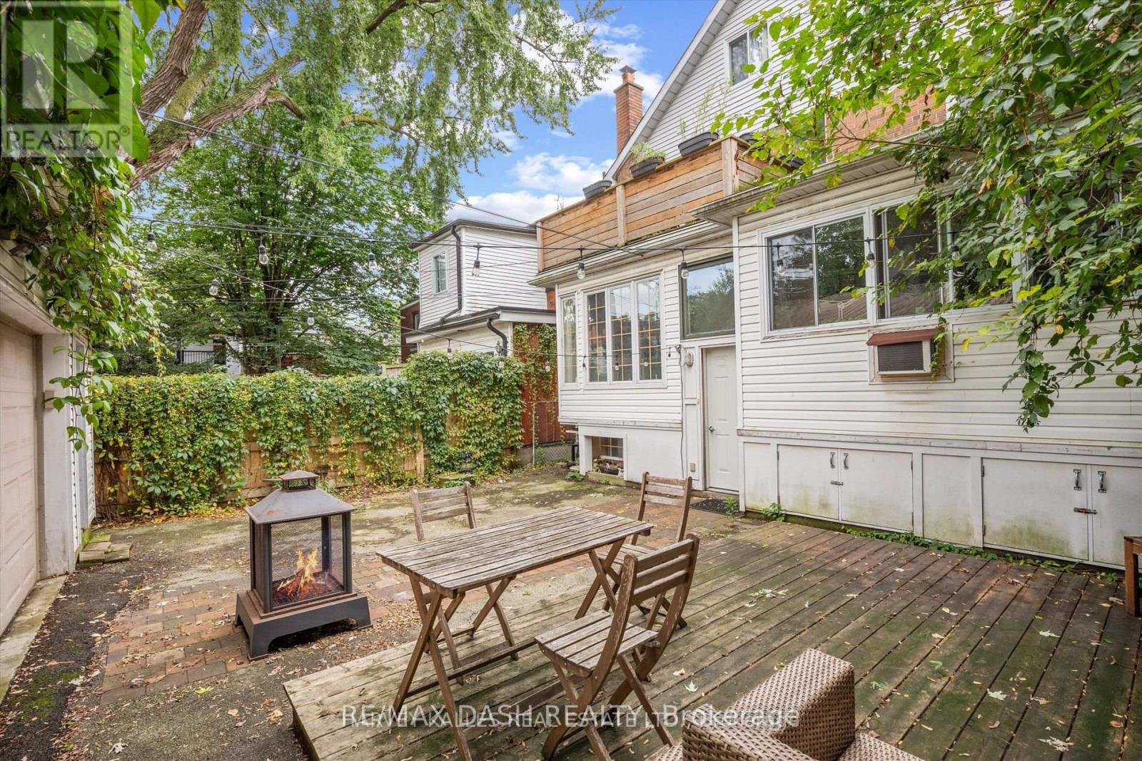 1 - 263 Boston Avenue, Toronto, Ontario  M4M 2V4 - Photo 4 - E12411346