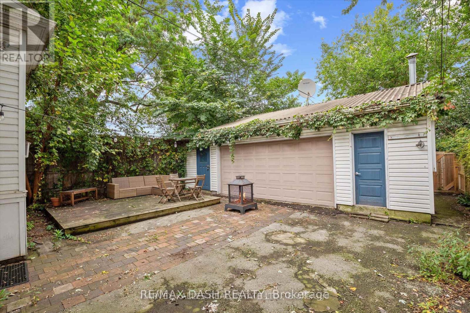 1 - 263 Boston Avenue, Toronto, Ontario  M4M 2V4 - Photo 5 - E12411346