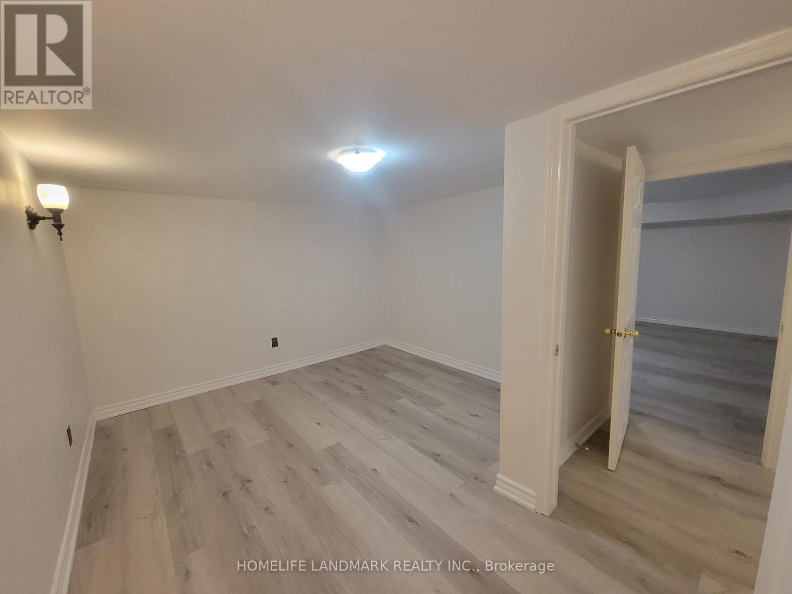 Basment - 307 Axminster Drive, Richmond Hill, Ontario  L4C 2W3 - Photo 12 - N12411355