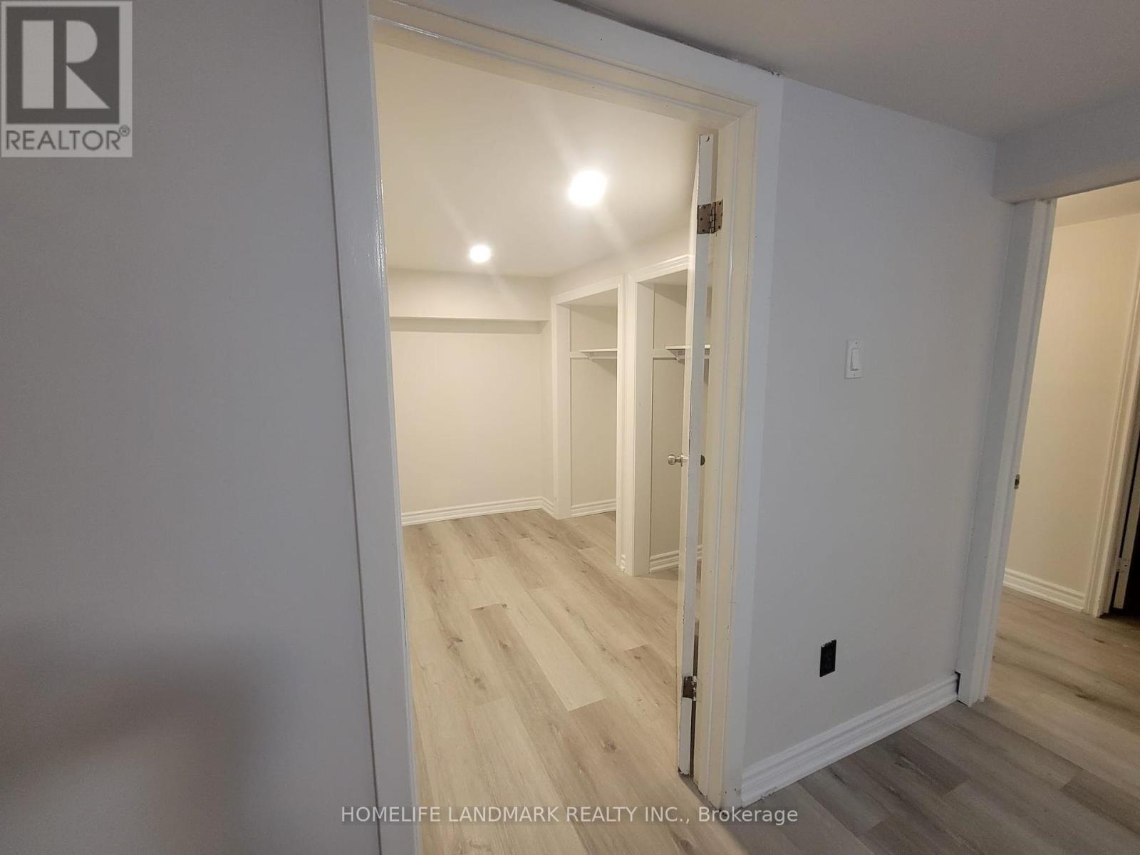 Basment - 307 Axminster Drive, Richmond Hill, Ontario  L4C 2W3 - Photo 8 - N12411355
