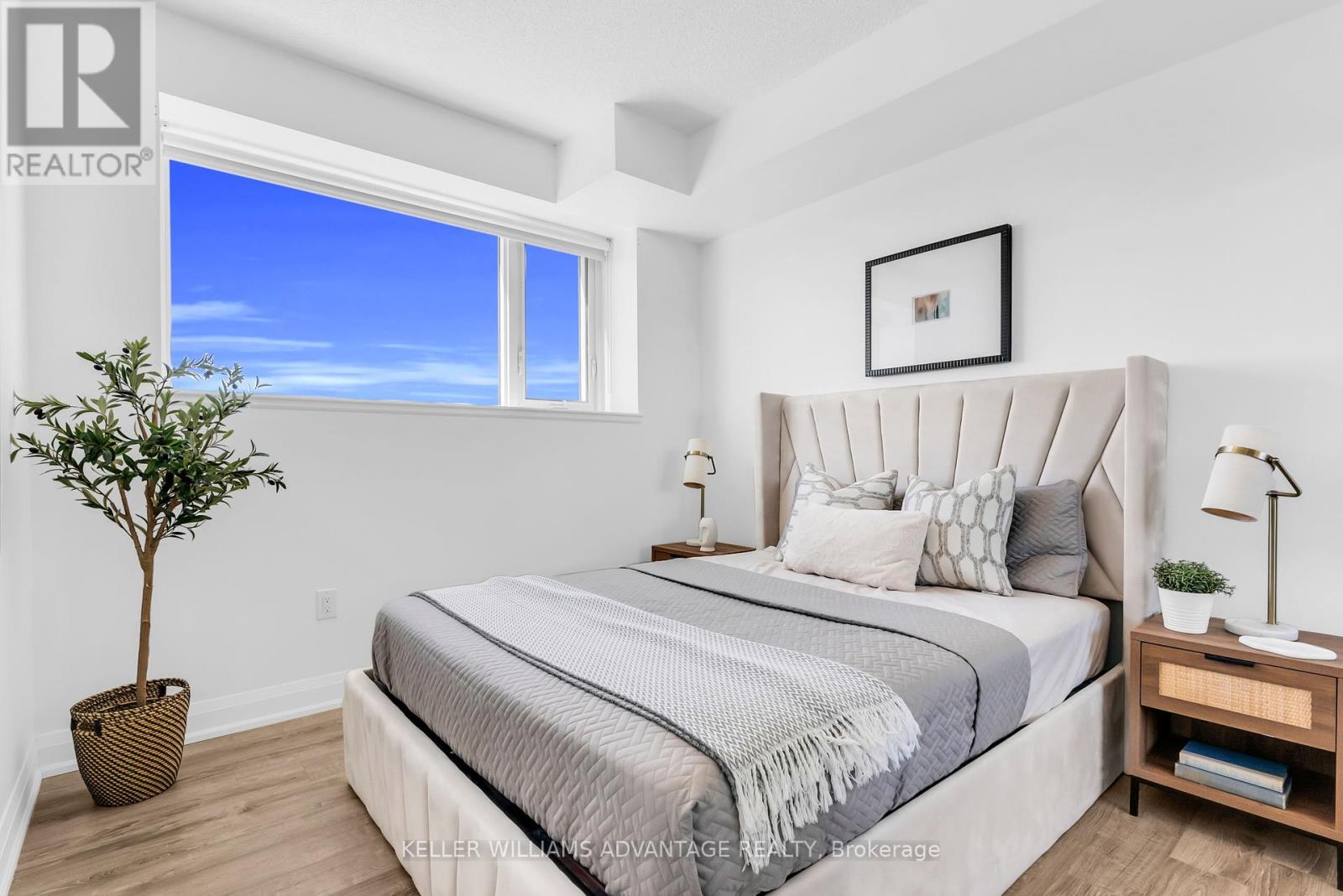 813 - 2800 Keele Street, Toronto, Ontario  M3M 2G4 - Photo 11 - W12409576