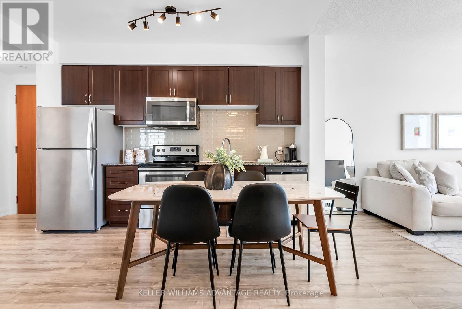 813 - 2800 Keele Street, Toronto, Ontario  M3M 2G4 - Photo 8 - W12409576