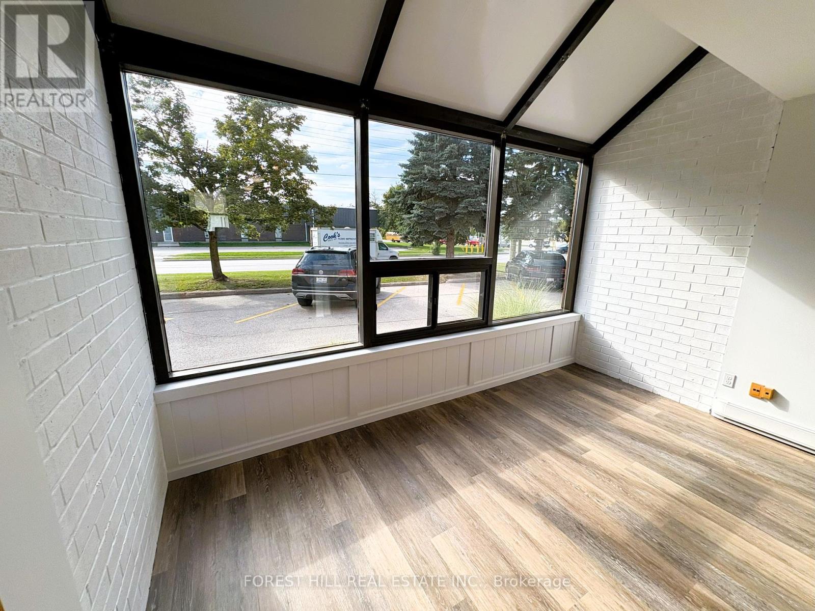 18 - 11 Patterson Road, Barrie (0 North), Ontario  L4N 7W5 - Photo 8 - S12411296