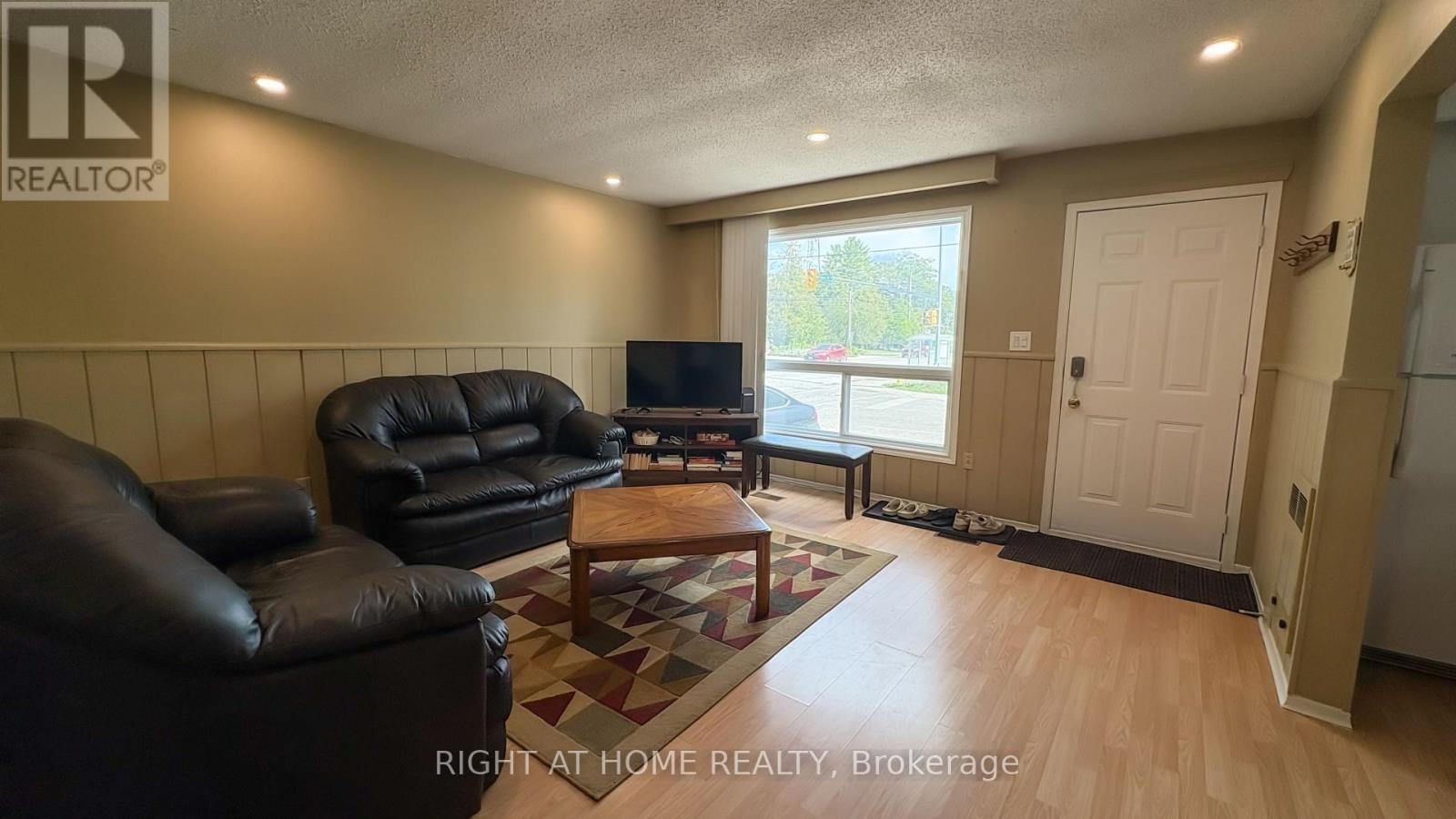 Property at 8 58TH STREET S image 2