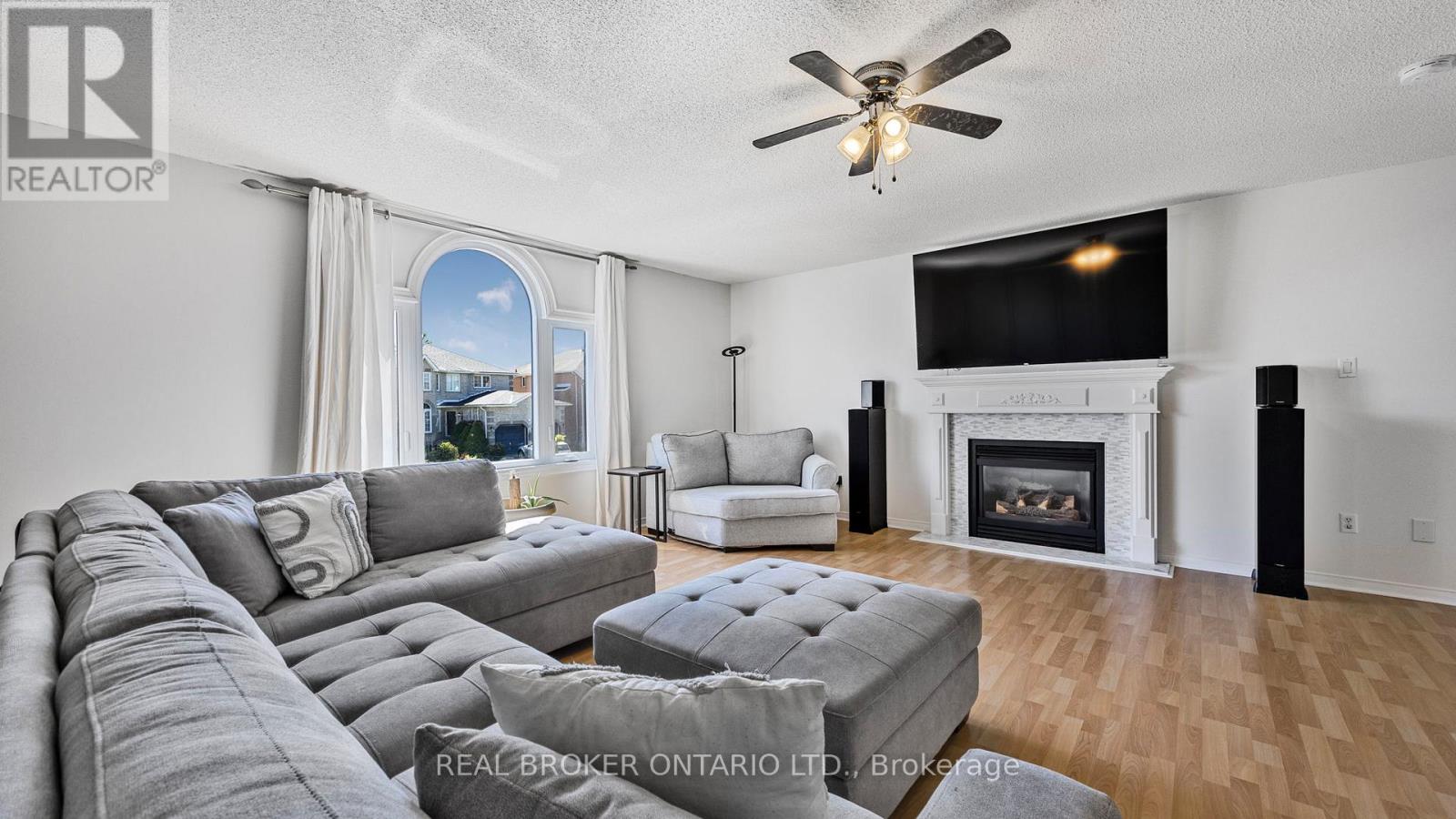 32 Black Willow Drive, Barrie (Holly), Ontario  L4N 9M1 - Photo 14 - S12411319