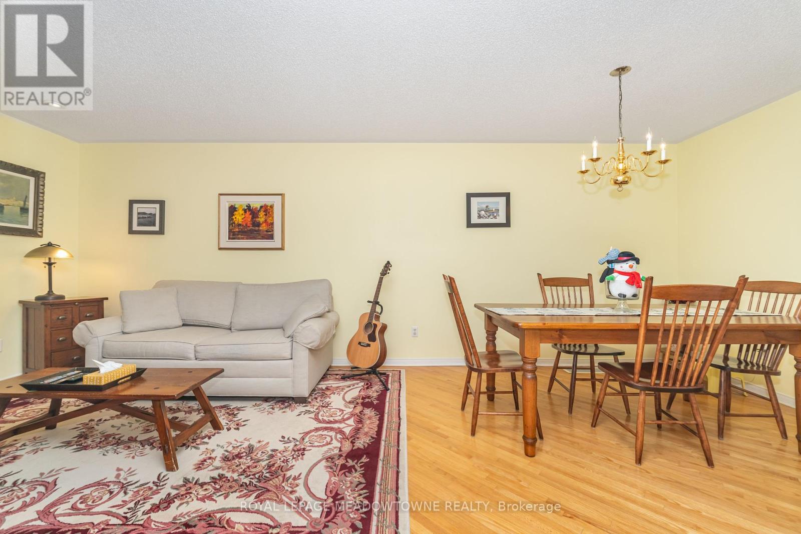 6986 Elliott Parliament Street, Mississauga, Ontario  L5W 1B7 - Photo 5 - W12411286