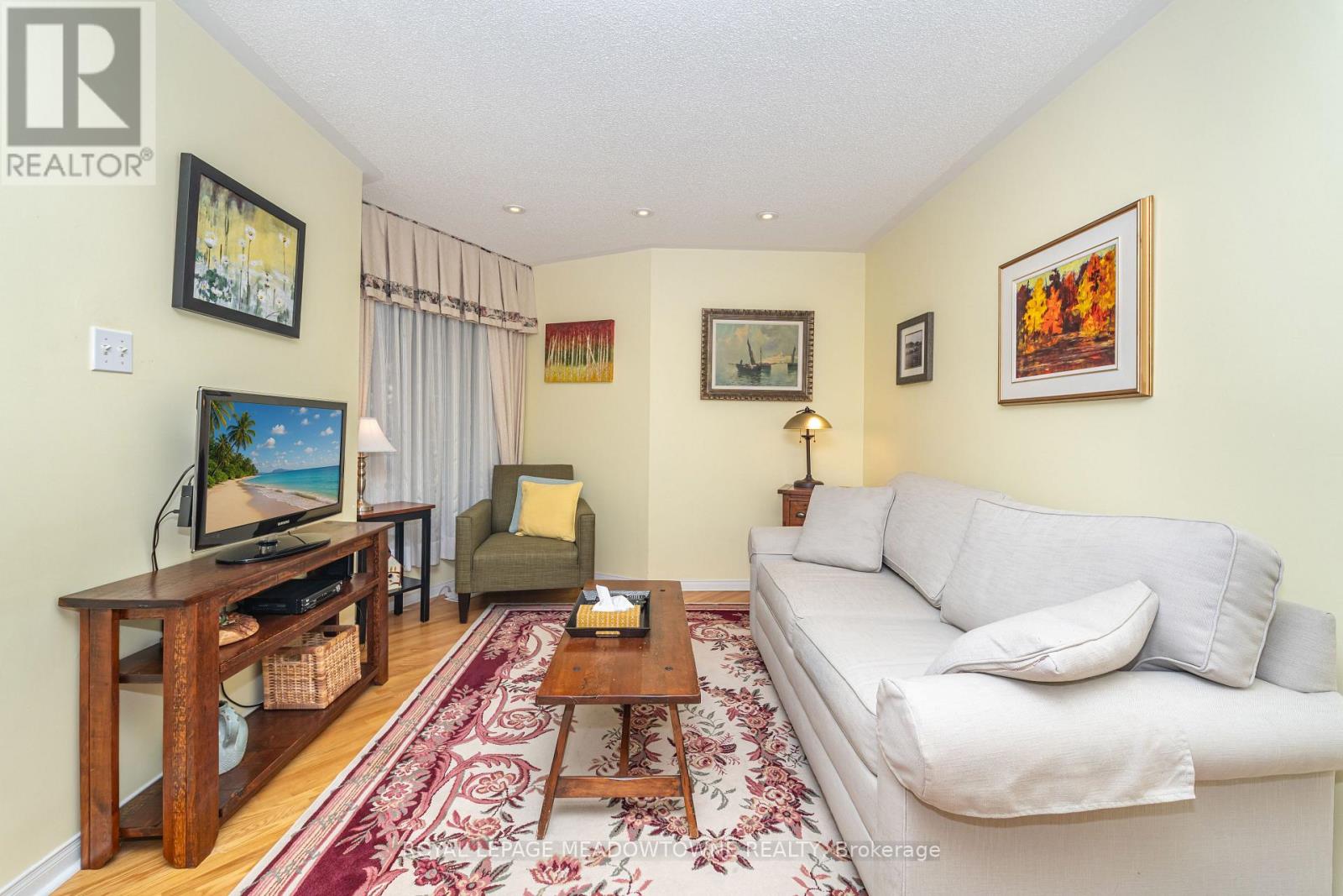 6986 Elliott Parliament Street, Mississauga, Ontario  L5W 1B7 - Photo 7 - W12411286