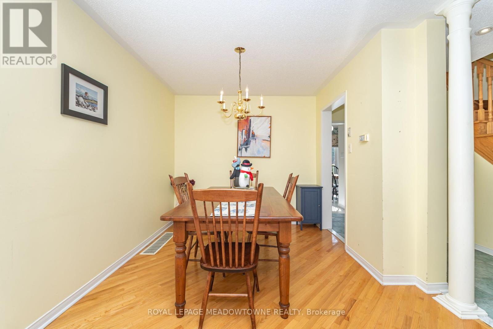 6986 Elliott Parliament Street, Mississauga, Ontario  L5W 1B7 - Photo 9 - W12411286