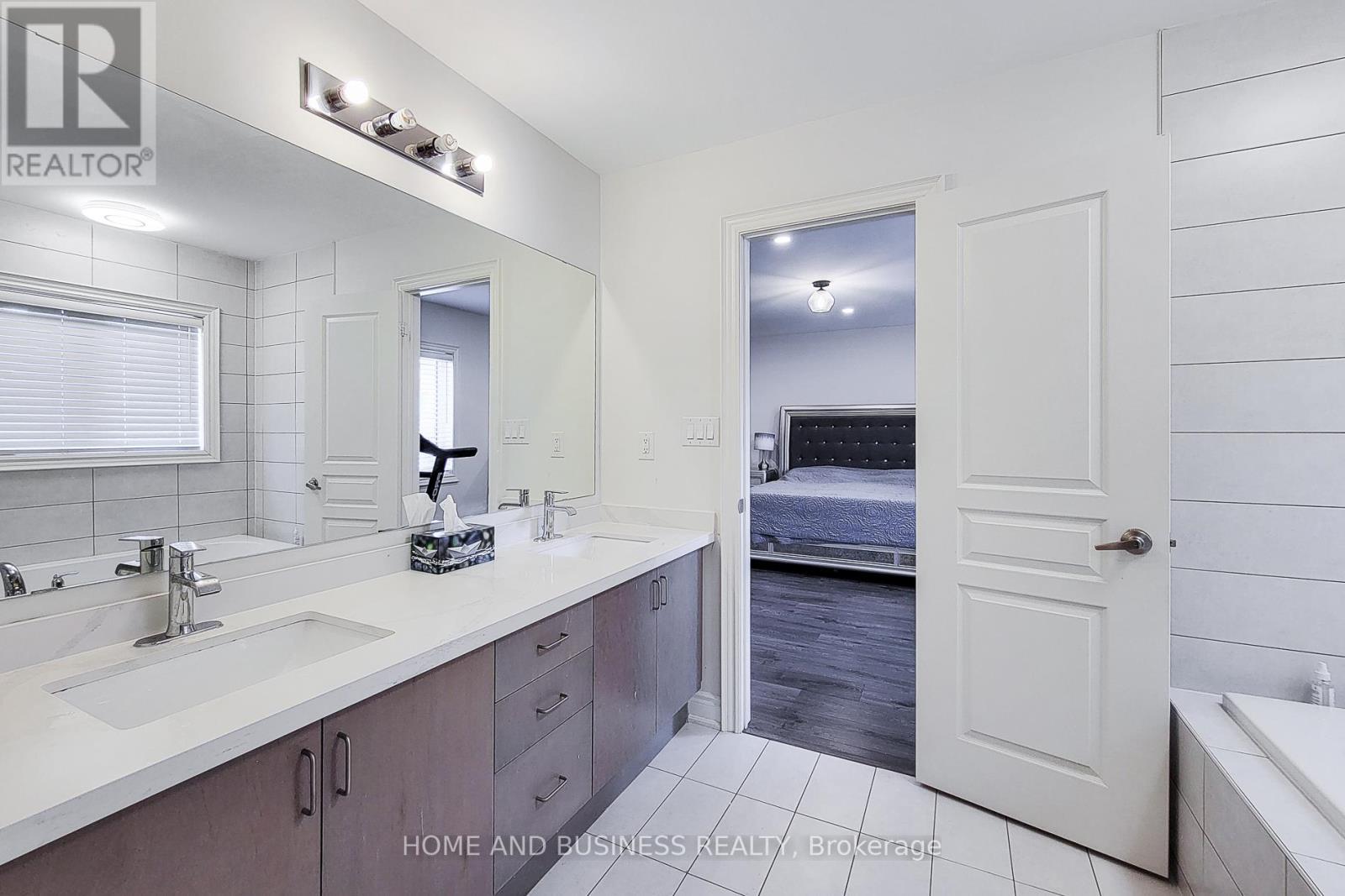 463 Grindstone Trail, Oakville (Jm Joshua Meadows), Ontario  L6H 7H5 - Photo 22 - W12411310