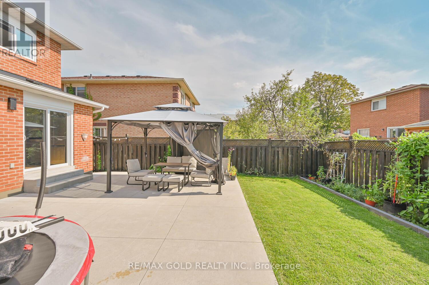 4 Silverstream Road, Brampton, Ontario  L6Z 4L2 - Photo 41 - W12411345
