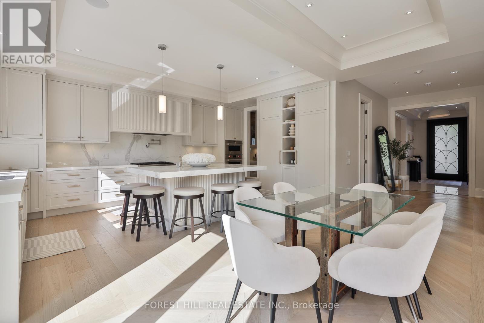 84 Botfield Avenue, Toronto, Ontario  M9B 4E4 - Photo 17 - W12411357