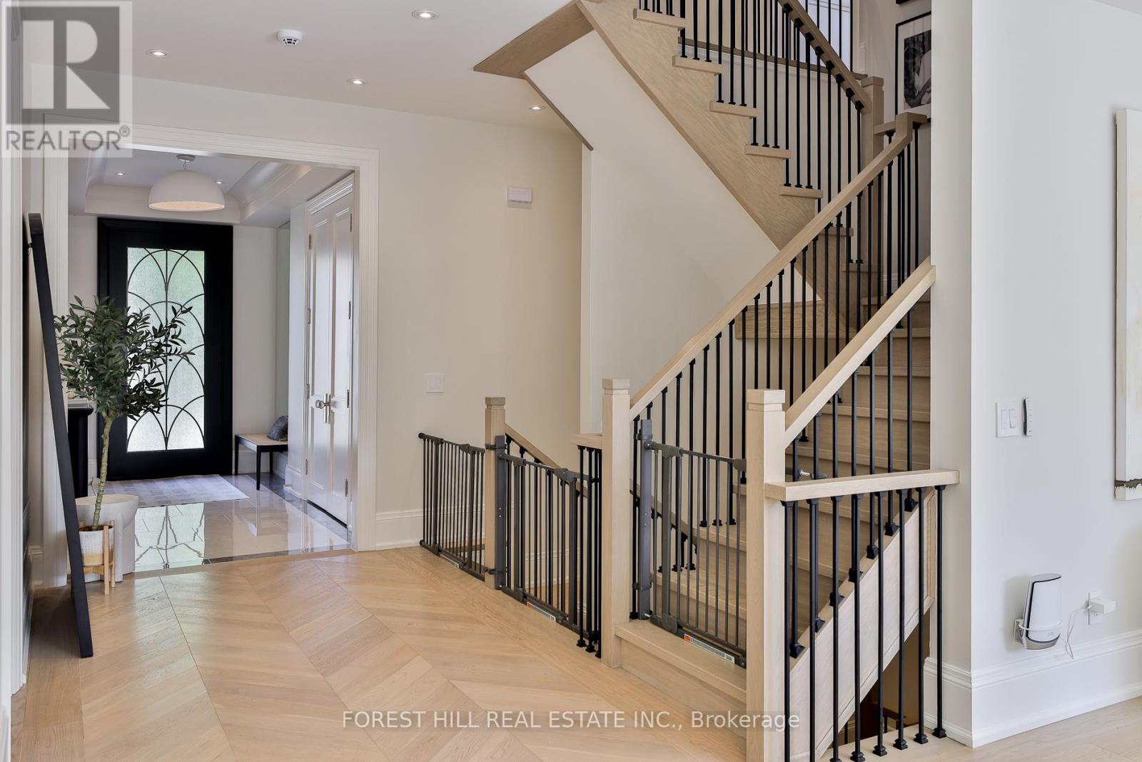 84 Botfield Avenue, Toronto, Ontario  M9B 4E4 - Photo 24 - W12411357