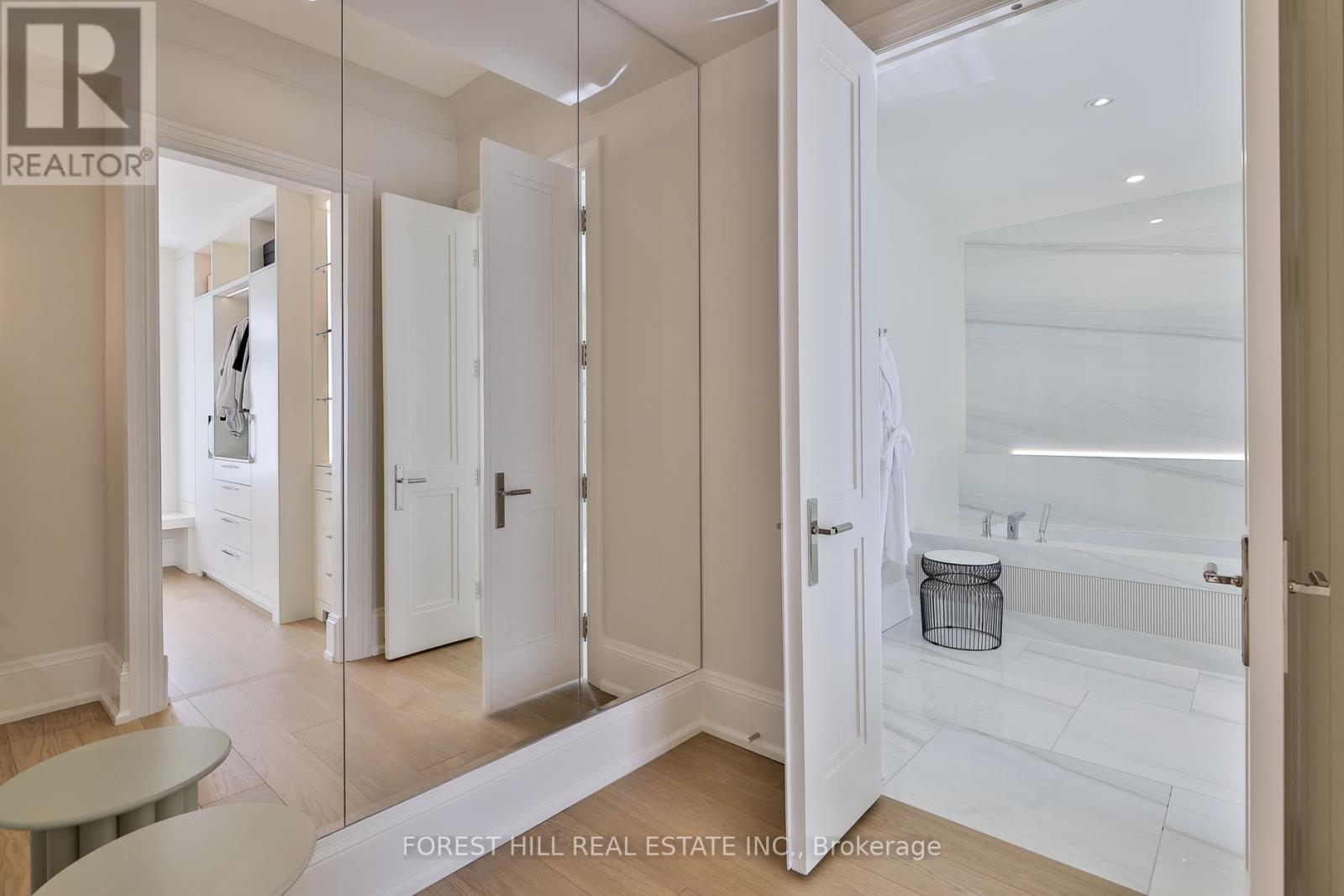 84 Botfield Avenue, Toronto, Ontario  M9B 4E4 - Photo 30 - W12411357