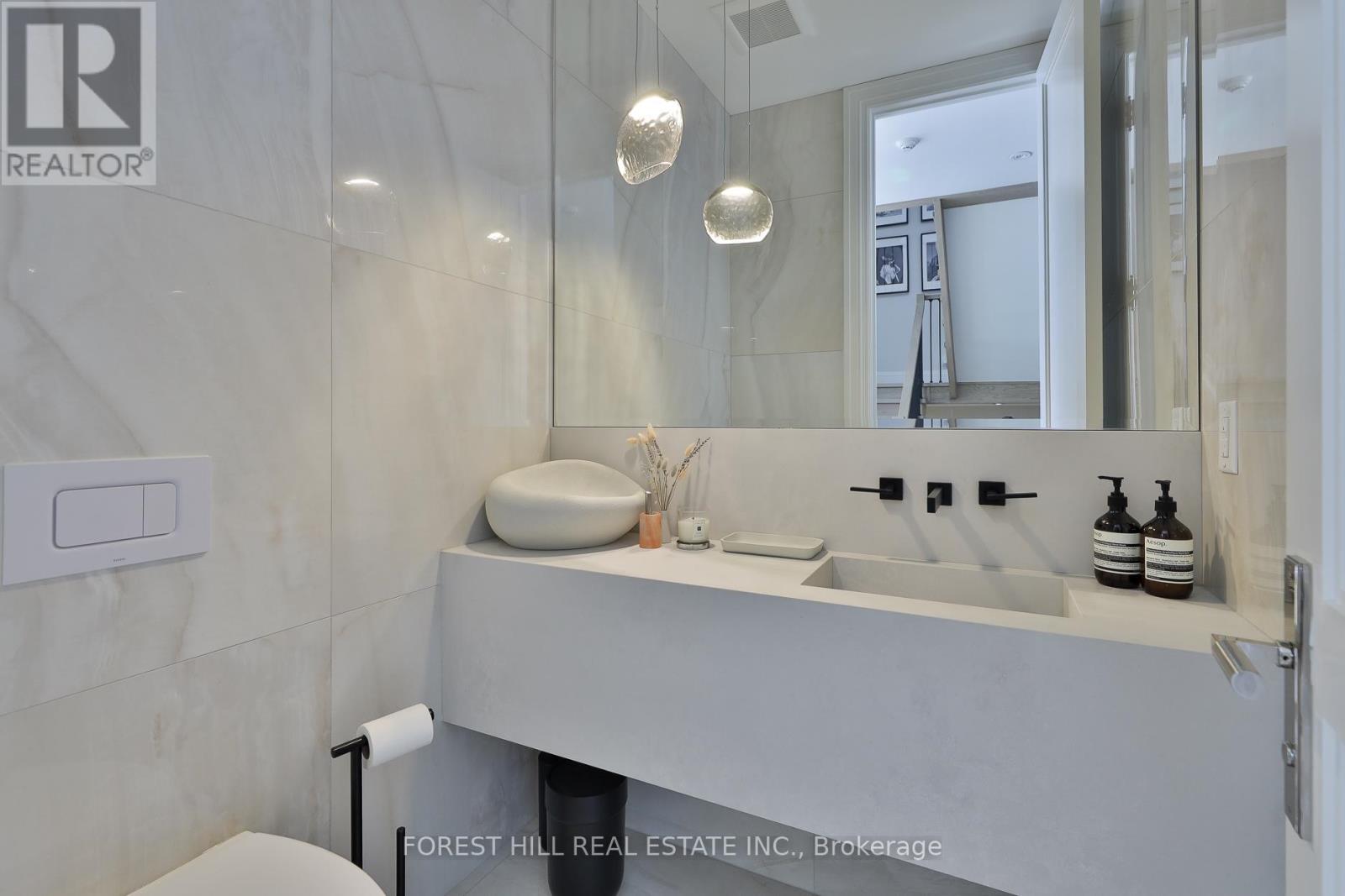 84 Botfield Avenue, Toronto, Ontario  M9B 4E4 - Photo 40 - W12411357