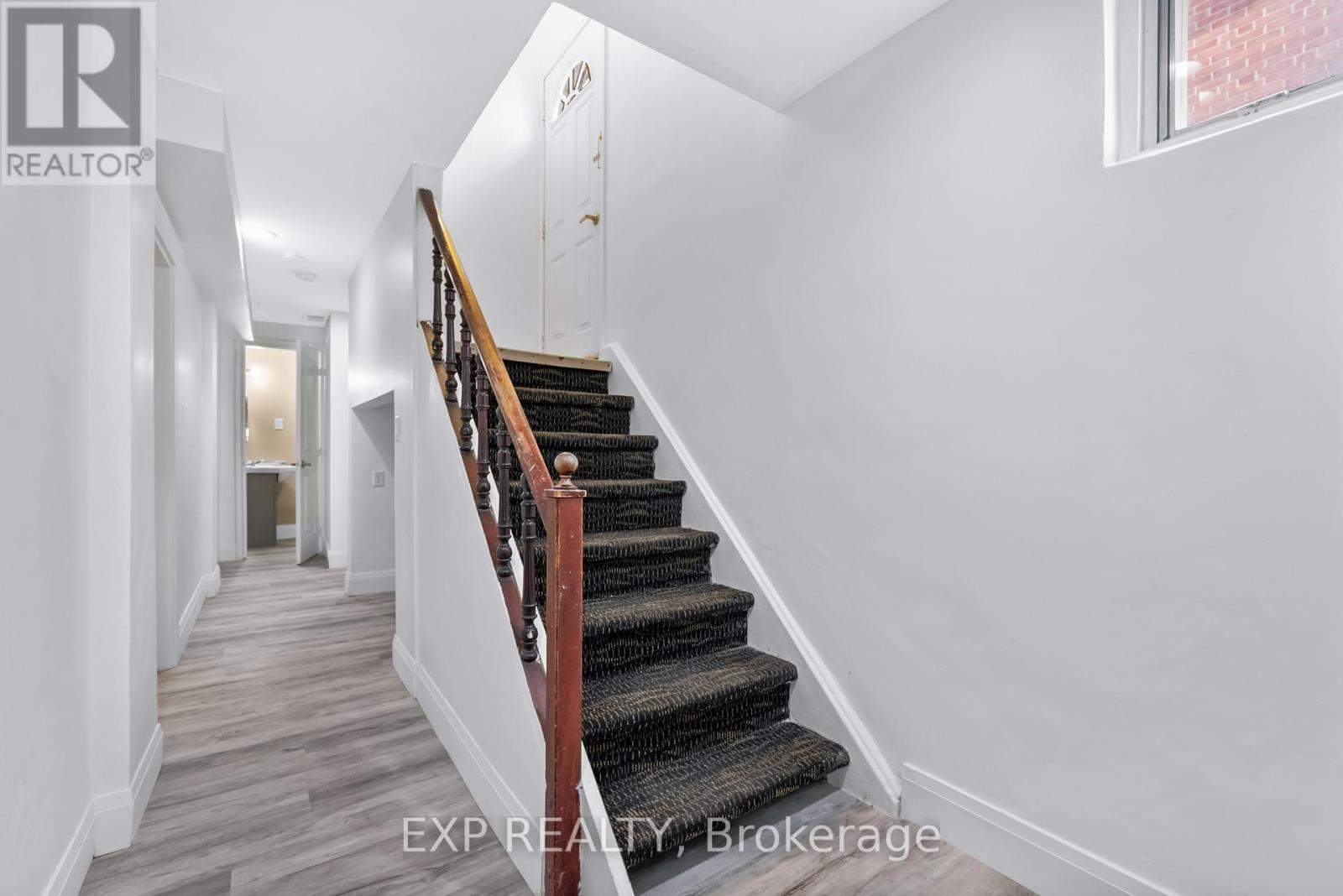 722 Weston Road, Toronto (Rockcliffe-Smythe), Ontario  M6N 3R5 - Photo 20 - W12411358