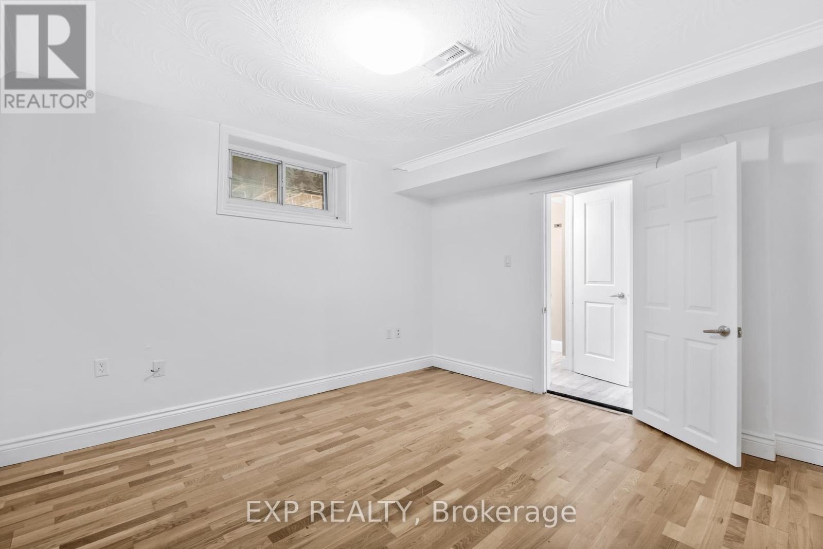 722 Weston Road, Toronto (Rockcliffe-Smythe), Ontario  M6N 3R5 - Photo 26 - W12411358