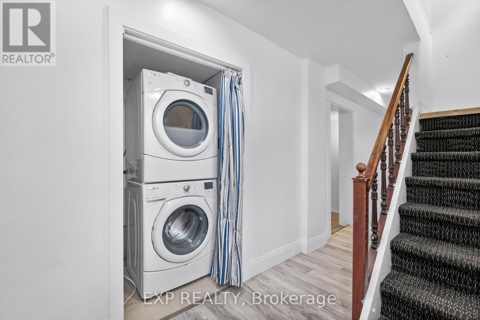 722 Weston Road, Toronto (Rockcliffe-Smythe), Ontario  M6N 3R5 - Photo 29 - W12411358