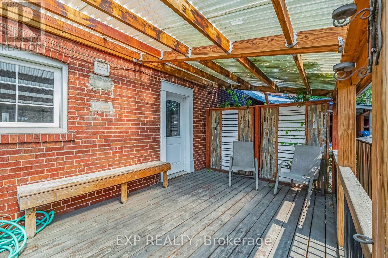 722 Weston Road, Toronto (Rockcliffe-Smythe), Ontario  M6N 3R5 - Photo 32 - W12411358