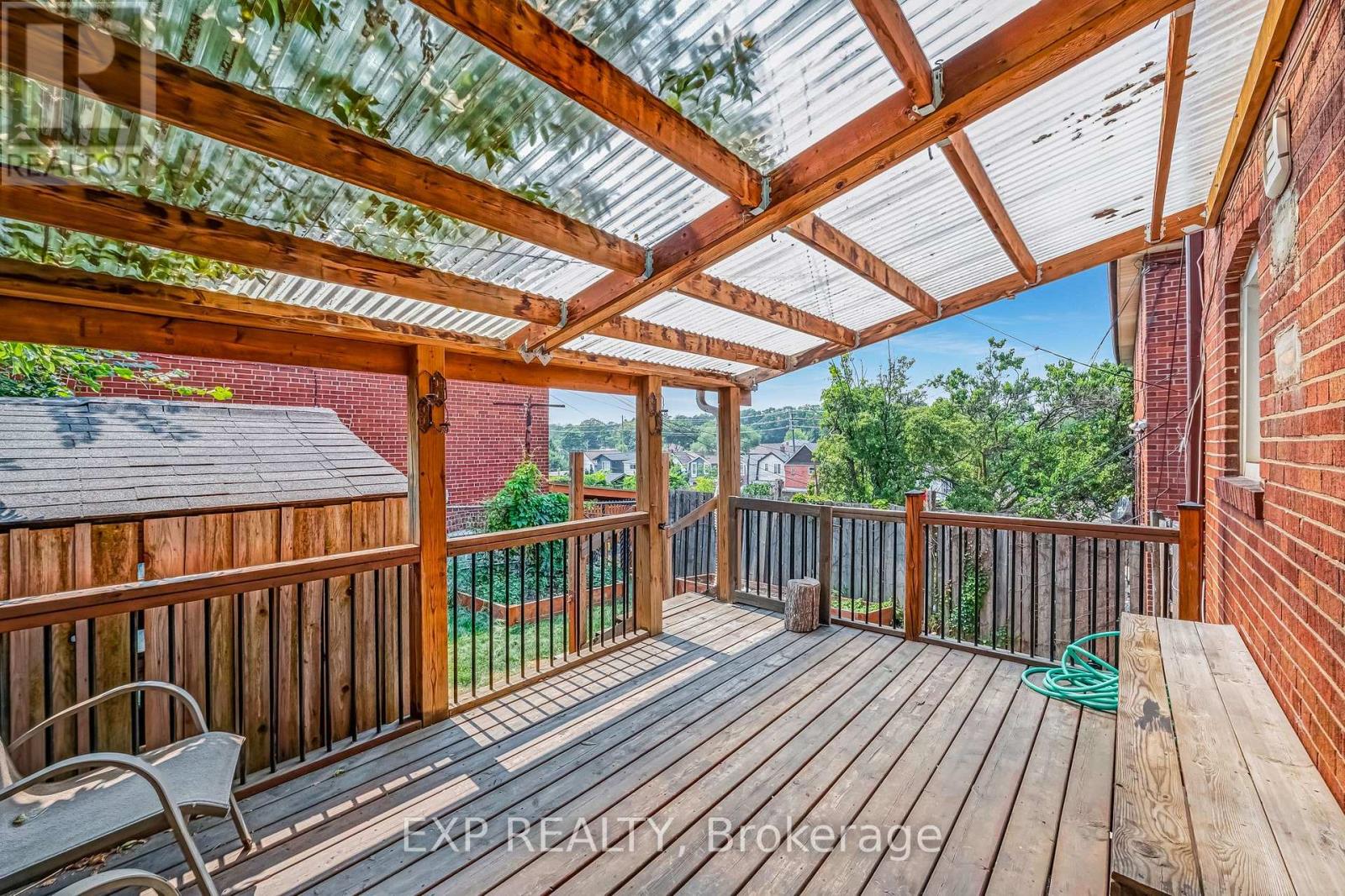 722 Weston Road, Toronto (Rockcliffe-Smythe), Ontario  M6N 3R5 - Photo 35 - W12411358