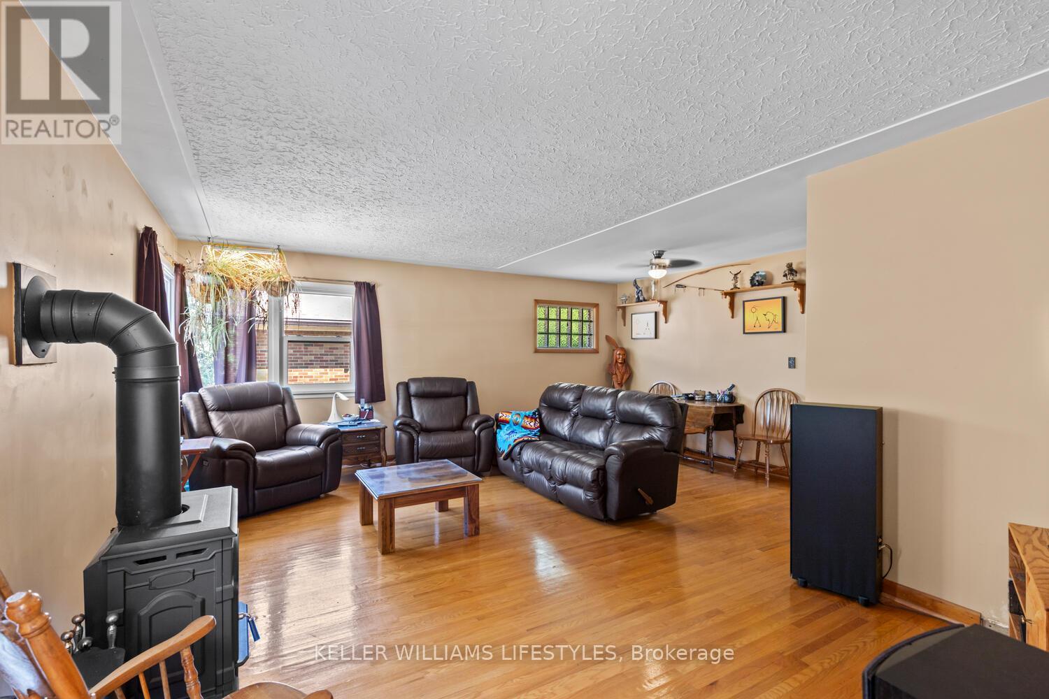 1528 Mclarenwood Terrace, London East, Ontario  N5W 1Y1 - Photo 13 - X12411371