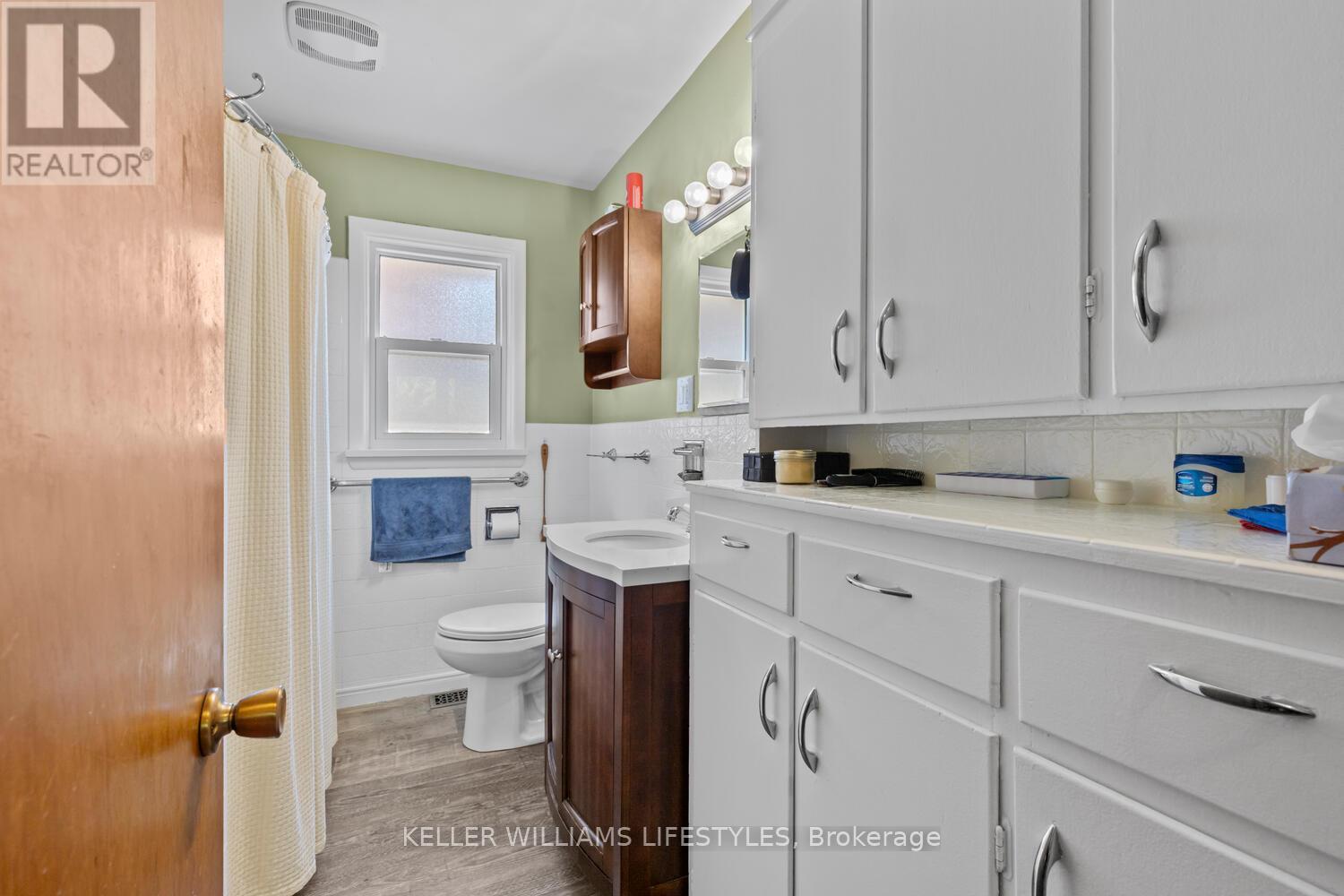 1528 Mclarenwood Terrace, London East, Ontario  N5W 1Y1 - Photo 24 - X12411371