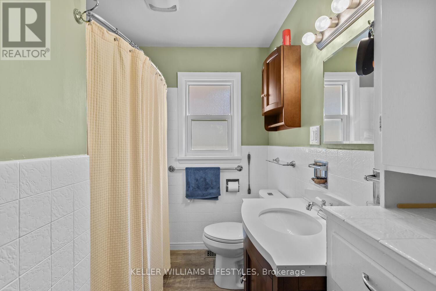 1528 Mclarenwood Terrace, London East, Ontario  N5W 1Y1 - Photo 25 - X12411371